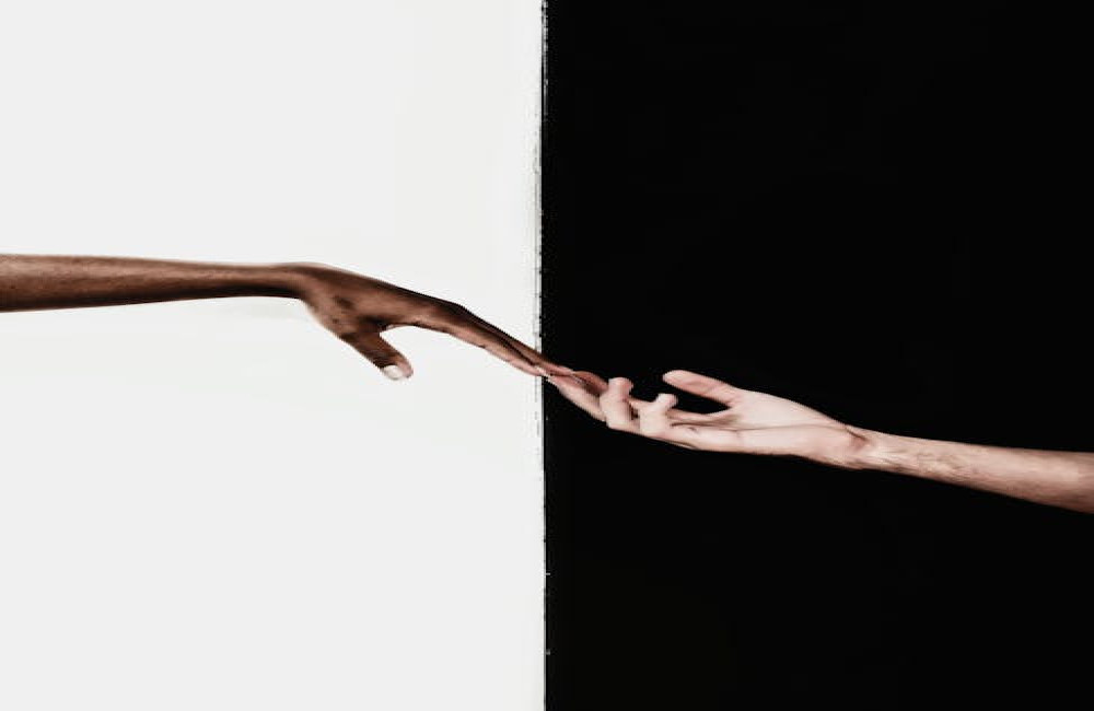 Waarom knappen je knokkels en is het schadelijk